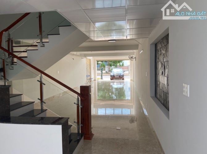 Nhà cho thuê 468m² đường Lý Thái Tổ - Cơ hội kinh doanh lý tưởng!