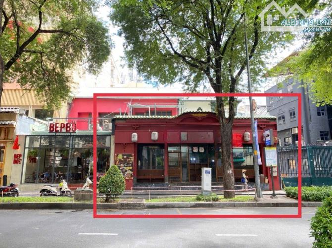 Mặt bằng cho thuê 600m² Quận 1 giá 200 triệu - Cơ hội kinh doanh tuyệt vời!