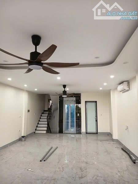Cho thuê nhà mặt đường Ao Sào, 60m² giá 45 triệu - Cơ hội hiếm có!