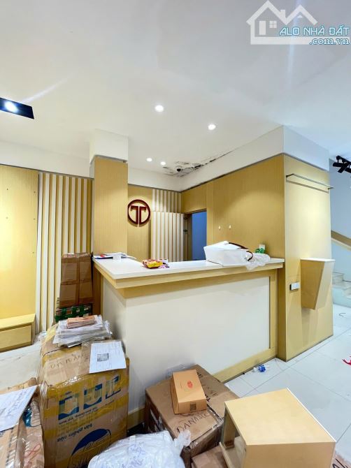 Nhà nguyên căn 170m² giá 70 triệu tại Phú Hội - Cơ hội kinh doanh tuyệt vời!