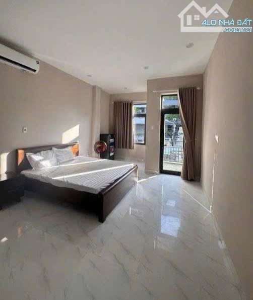 Nhà 3 tầng 85m² mặt tiền Nguyễn Thiện Kế chỉ 9,6 tỷ - Cơ hội hiếm có!