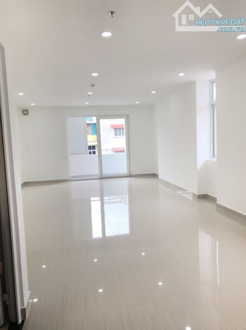 Cho thuê văn phòng tại Moonlight Hưng Thịnh 55m² - Mặt tiền đường số 7 Bình Tân