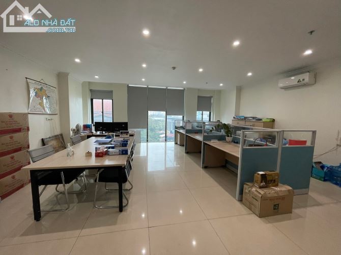Cho Thuê Văn Phòng 95m² giá 14 triệu - Cơ hội hiếm có tại Cầu Giấy!