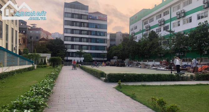 Cho Thuê Văn Phòng Trần Quốc Hoàn 75m² giá 12,5 triệu - Sẵn sàng làm việc ngay!