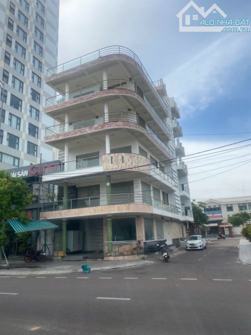 Nhà nguyên căn góc Xuân Diệu 150m² giá 70 triệu - Cơ hội hiếm có!