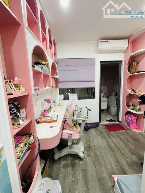 Nhà nguyên căn 60m² tại Nguyễn Khang giá 23 triệu - Cơ hội hiếm có!