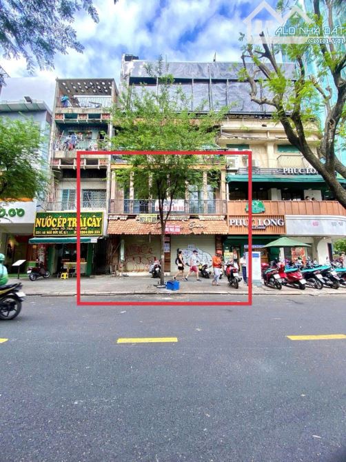 Front House Cho Thuê 200m² Quận 1 Giá 200 Triệu - Cơ Hội Kinh Doanh Hiếm Có!