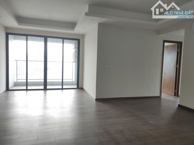 Căn hộ chung cư 34T Trung Hòa 160m² giá 17 triệu - Cơ hội tuyệt vời!