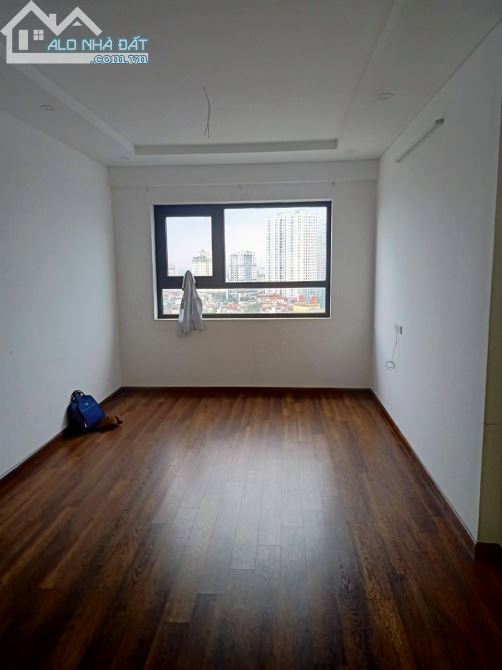 Chung cư 85m² giá 10 triệu tại Tân Mai - Cơ hội thuê tốt!