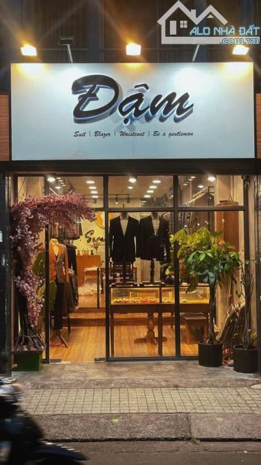 Mặt bằng 48m² Huỳnh Khương Ninh, Quận 1, Giá 18 triệu - Cơ hội hiếm có!