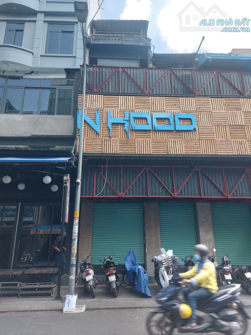 Mặt tiền Bùi Viện 42m² giá 130 triệu - Cơ hội kinh doanh tuyệt vời!