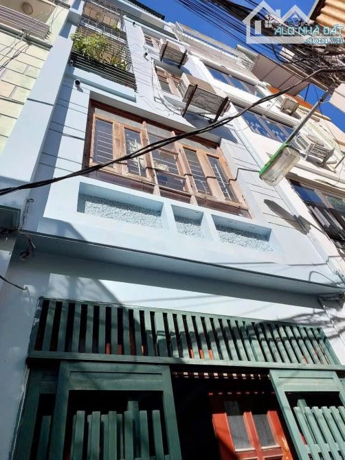 Nhà 5 tầng Full Nội Thất 40m² giá 15.5 triệu - Cơ hội hiếm tại Yên Hòa