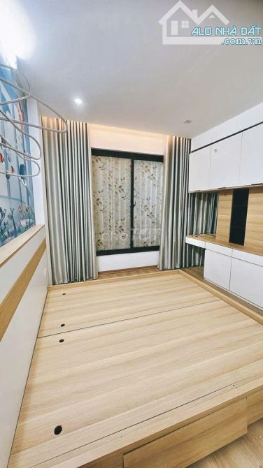 Nhà cho thuê 30m² giá 13.5 triệu tại Minh Khai - Cơ hội hiếm có!