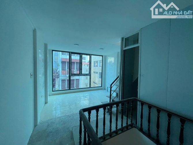 Cho thuê nhà 6 tầng mặt phố Thụy Khuê 40m² giá 25 triệu - Cơ hội kinh doanh tuyệt vời!