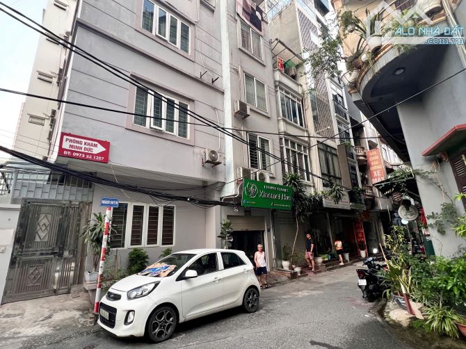 Nhà cho thuê 4 tầng phố Trung Kính 35m² giá 15 triệu - Cơ hội hiếm có!
