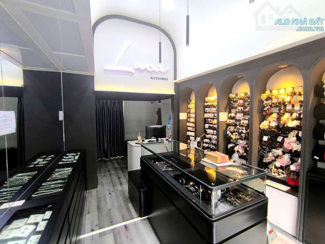 Nhà cho thuê mặt tiền Lê Văn Sỹ 35m² giá 16.9 triệu - Cơ hội hiếm có!