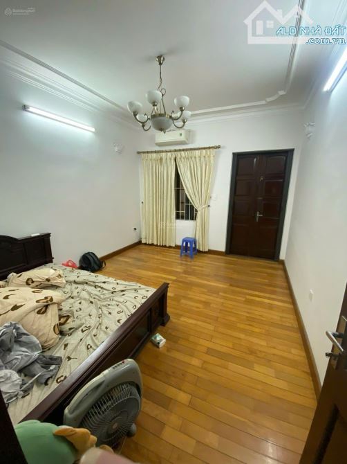 Nhà cho thuê 4 tầng phố Hồng Hà 45m² giá 17 triệu - Nhà mới, đầy đủ tiện nghi!