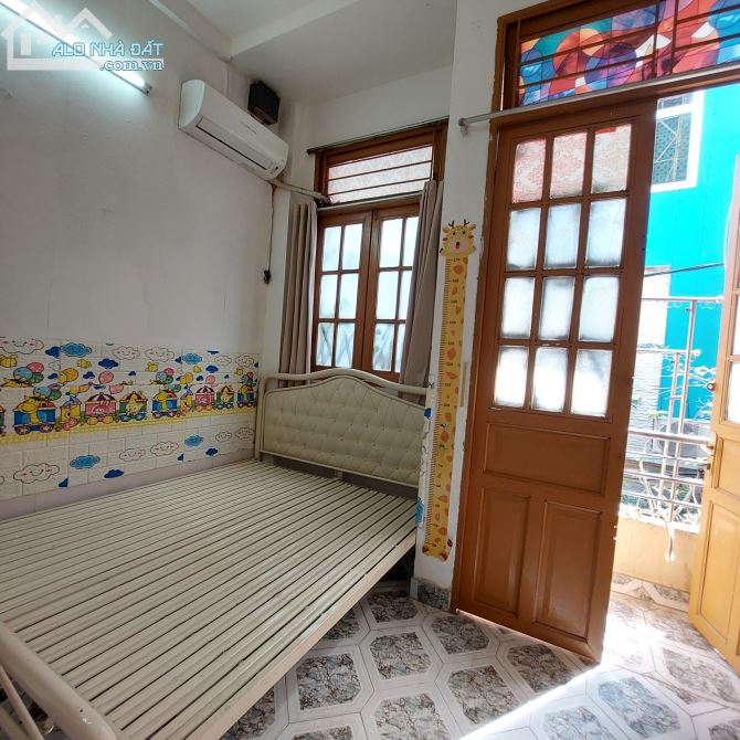 Nhà nguyên căn cho thuê mặt tiền Bàu Cát 2 - 18 triệu - Cơ hội hiếm có!