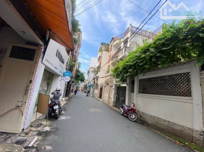 Nhà nguyên căn 69m² giá 18 triệu tại Thích Minh Nguyệt Tân Bình - Cơ hội thuê tốt!