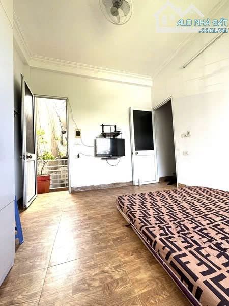 Nhà riêng cho thuê 20m² giá 8 triệu tại ngõ 49 Vân Đồn - Cơ hội hiếm có!