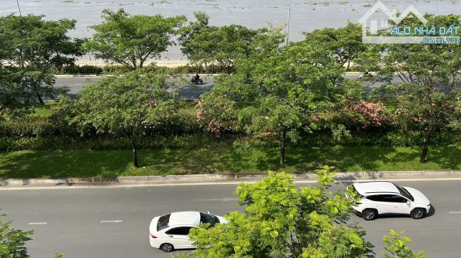 Cho thuê tòa nhà 7 tầng 1200m² mặt tiền Trần Quý Kiên - Cơ hội hiếm có!