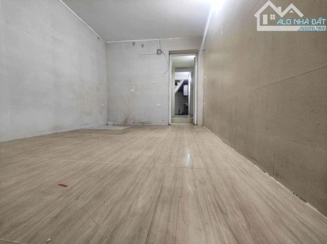 Nhà Nguyên Căn 100m² Đường Đào Tấn, Ba Đình - Kinh Doanh Tốt