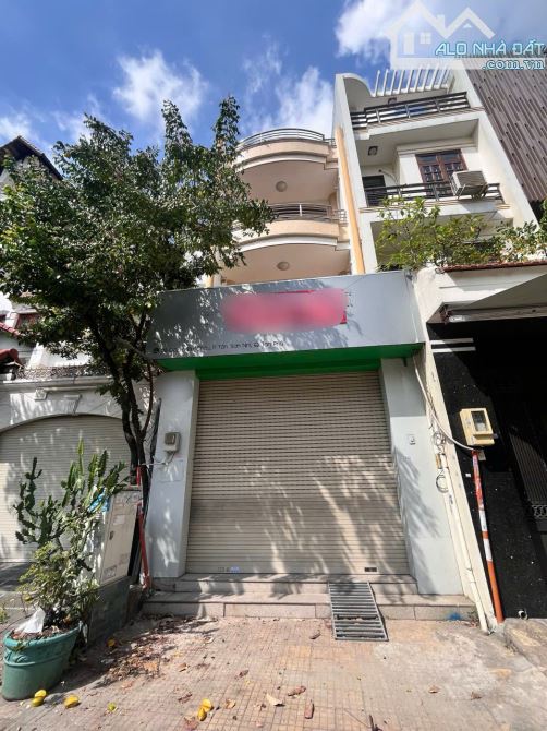 Nhà mặt tiền Nguyễn Cửu Đàm 304m² giá 28 triệu - Cơ hội hiếm có!