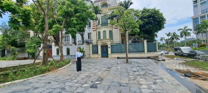 Biệt thự Vườn Đào 270m² giá 220 tỷ - Đối diện Lotte Mall Tây Hồ!