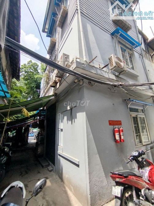 Nhà nguyên căn cho thuê 25m² phố Hai Bà Trưng - Kinh doanh kết hợp ở