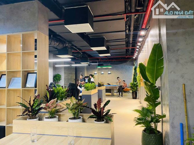 Cho thuê gấp 110m² văn phòng tòa nhà N02T3, Ngoại Giao Đoàn giá rẻ - Cơ hội hiếm có!