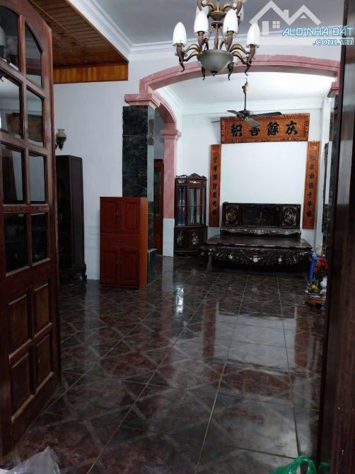 Nhà nguyên căn 100m² Ba Đình giá 15 triệu - Sẵn sàng vào ở ngay!