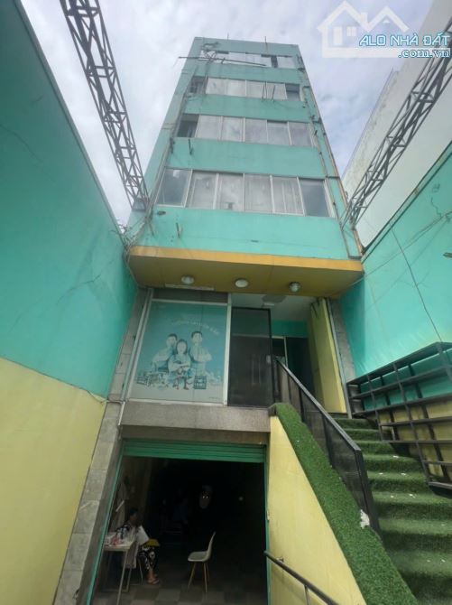 Nhà mặt tiền Cộng Hòa 140m² giá 90 triệu - Cơ hội hiếm có!