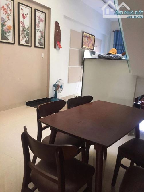 Nhà 2 Tầng Mặt Tiền Tố Hữu 107m² giá 7.9 tỷ - Cơ hội tuyệt vời!