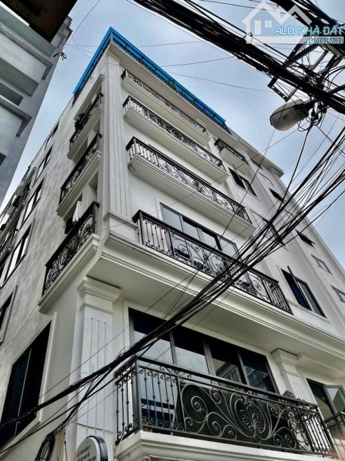 Tòa Homestay 50m² giá 12 tỷ tại Tây Hồ - Doanh thu gần 100 triệu