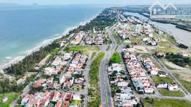 Đất mặt tiền biển Võ Nguyên Giáp 306m² giá 42.9 tỷ - Cơ hội đầu tư tuyệt vời!