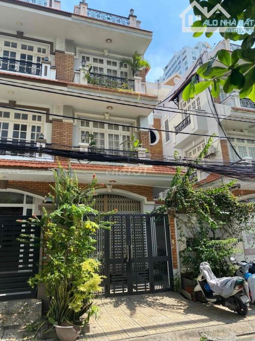 Nhà MTNB Tạ Quang Bửu 120m² giá 27 triệu - Cơ hội hiếm có!