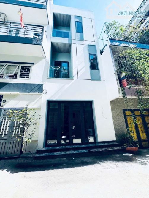 Nhà HXH Lưu Đình Lễ 32m² giá 18 triệu - Cơ hội thuê tốt