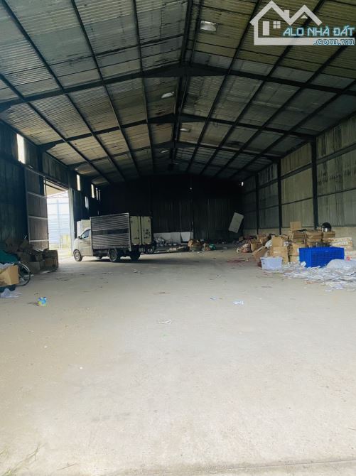 Kho xưởng 600m² Dĩ An giá 25 triệu - Cơ hội cho doanh nghiệp!