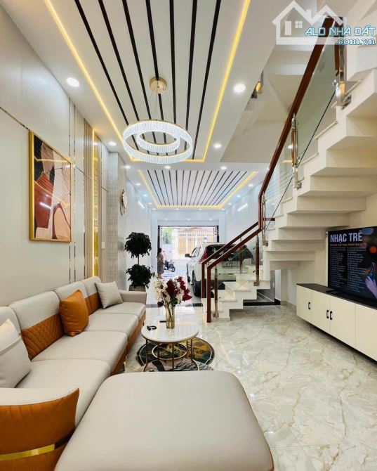 Nhà Tên Lửa 90m² giá 6.6 tỷ - Cơ hội đầu tư sinh lời!