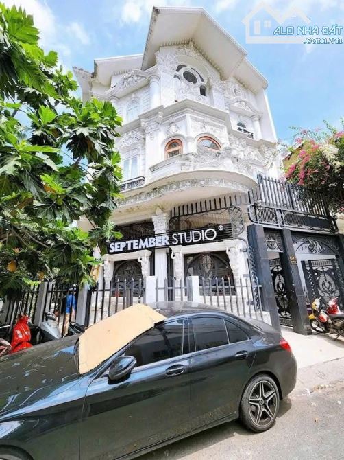 Biệt thự cho thuê 12m x 22m Trần Thiện Chánh, Quận 10 - Cơ hội hiếm có!