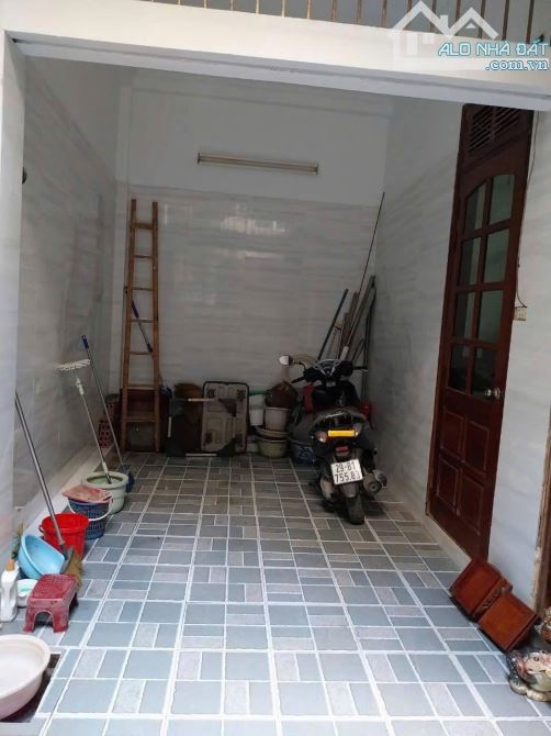 Nhà cho thuê 100m² phố Ngọc Hà, Ba Đình giá 15 triệu - Sẵn sàng vào ở!