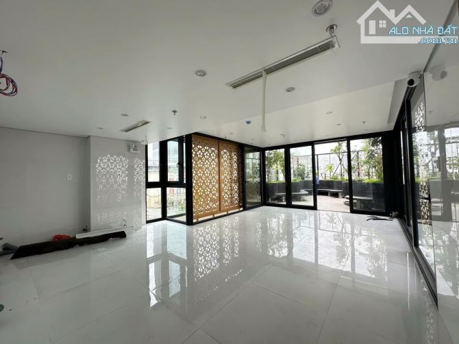 Cho thuê toà nhà 6 tầng mặt tiền Bến Nghé 200m² - Cơ hội vàng tại trung tâm TP Huế!