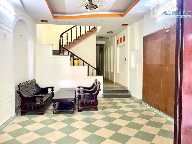 Nhà 2 Tầng 108m² Giá 8 Tỷ Đường Phạm Hùng - Cơ Hội Đầu Tư Tuyệt Vời