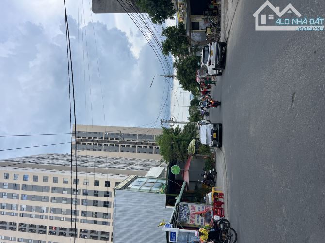 Đất mặt tiền đường Nguyễn Thành Long 100m² giá 5.7 tỷ - Cơ hội vàng đầu tư!