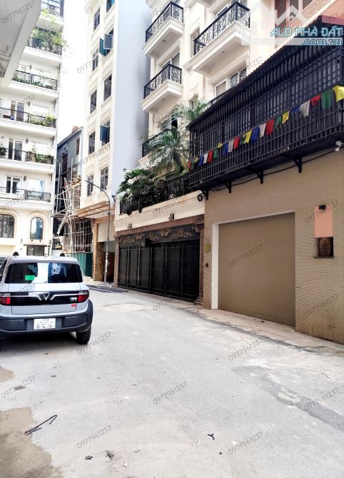 Bán đất Lạc Long Quân 133m² giá 40 tỷ - Cơ hội đầu tư hiếm có!