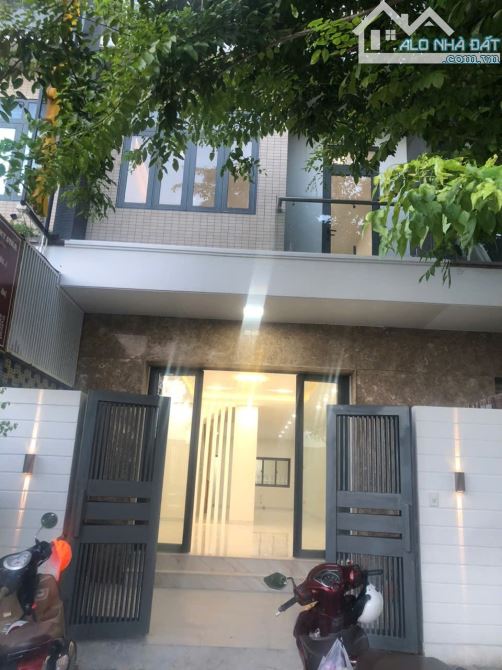 Nhà phố cho thuê 100m² Bửu Long - Cơ hội kinh doanh tốt!