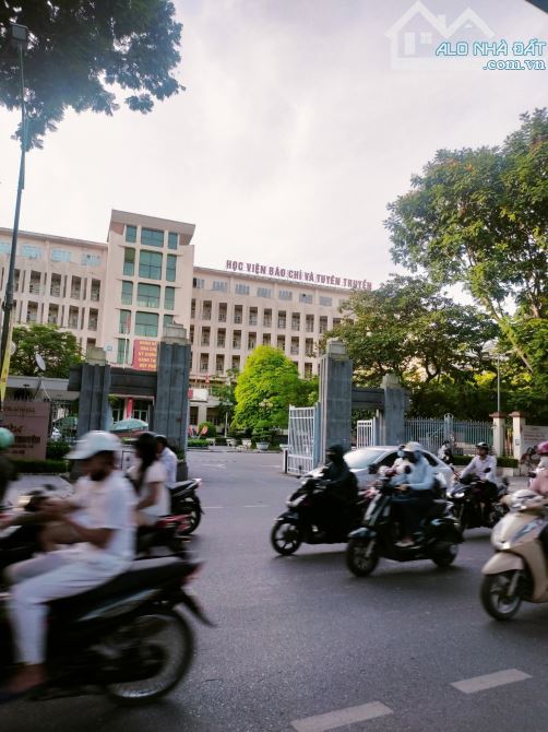 Nhà Cầu Giấy 42m² giá 10 tỷ - Cơ hội đầu tư sinh lời