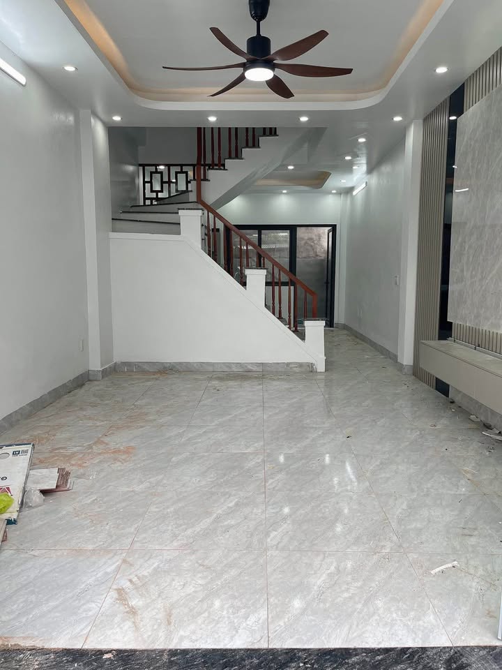 Nhà 3 tầng Phú Xuân, P. Trần Hưng Đạo, Thái Bình 52m² giá 2.1xx tỷ - Hướng Tây Bắc phong thủy