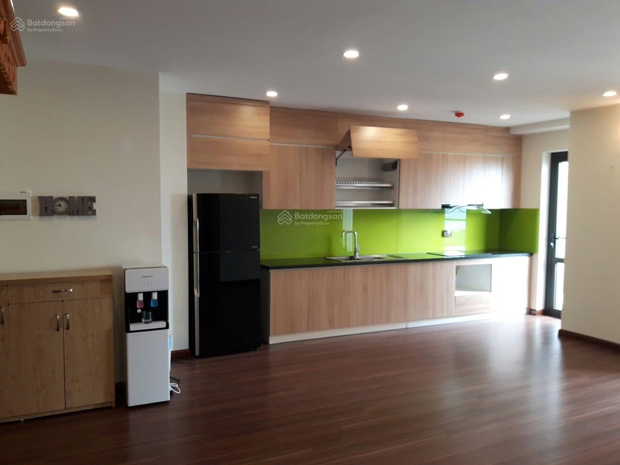 Căn hộ chung cư Lạc Hồng Tây Hồ 82m² giá 11 triệu - Full nội thất, chỉ việc vào ở!