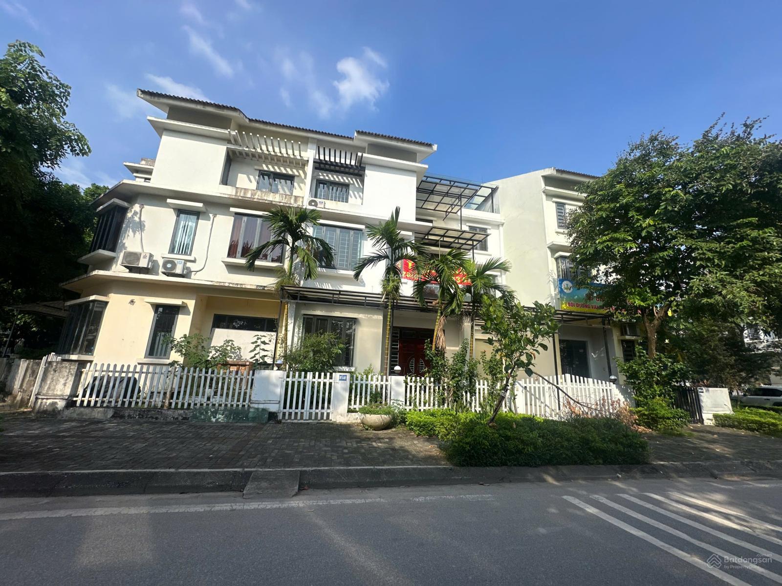 Cho thuê biệt thự 5PN, 4WC tại Khu đô thị Xuân Phương - Diện tích 180m², giá 30 triệu/tháng